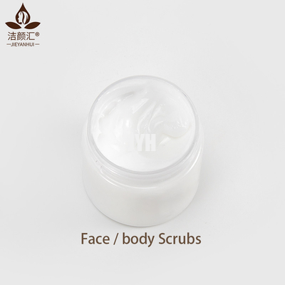 Customize Whitening Moisturizing Facial Scrub Vitamin C Exfoliating Skin 60g
