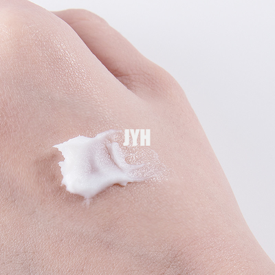 Whitening Moisturizing Anti Aging Cream Formulation  50ml For Adult