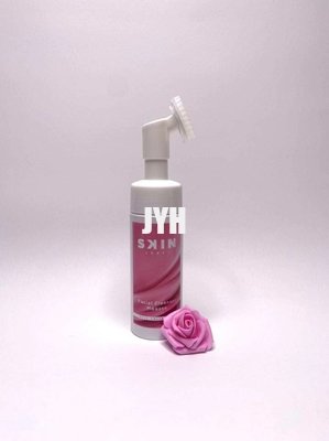 OEM Foaming Facial Cleanser Moisturizing Whitening Skin Care Naturals Face Wash 120ml